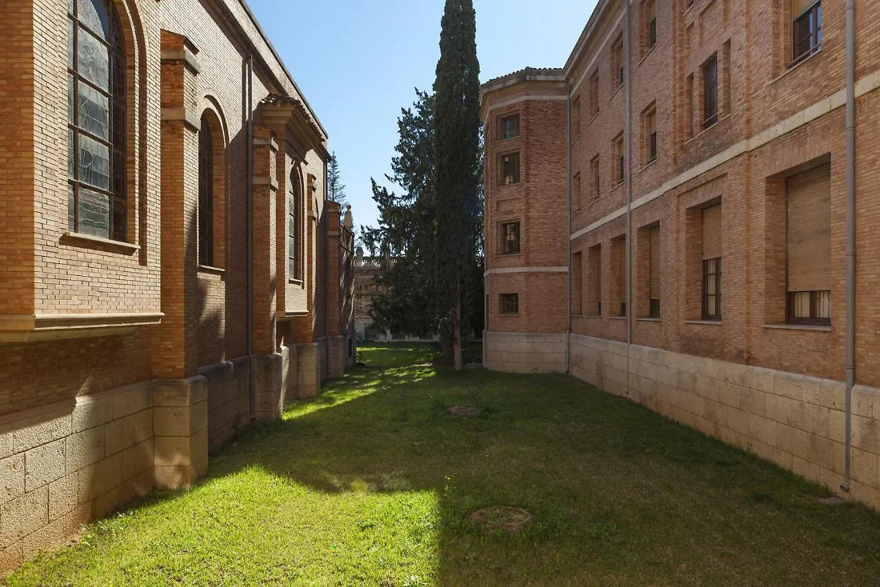 بيت شباب نزل طرطوشةفي Residencial Croera